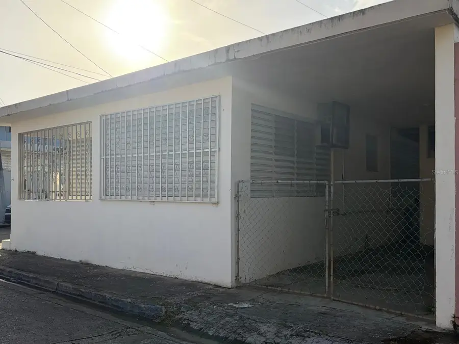 Calle Antonio Gonzlez Calle Antonio Gonzlez, Arecibo, PR 00612 - #3