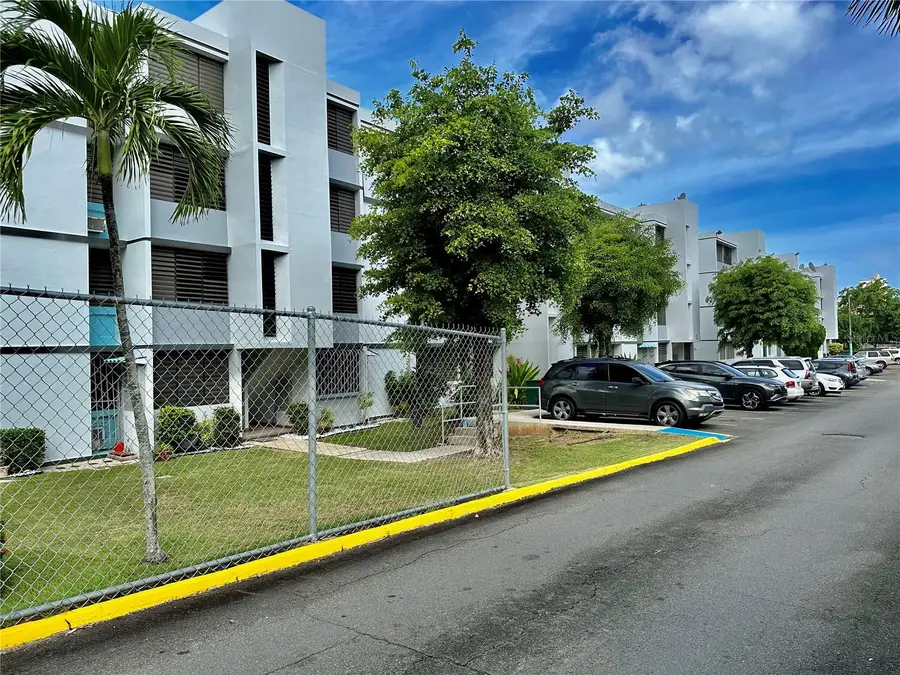 Apt 13B Villa Del Parque Apartamento 13b Villa Del Parque #13B, San Juan, PR 00909 - #3