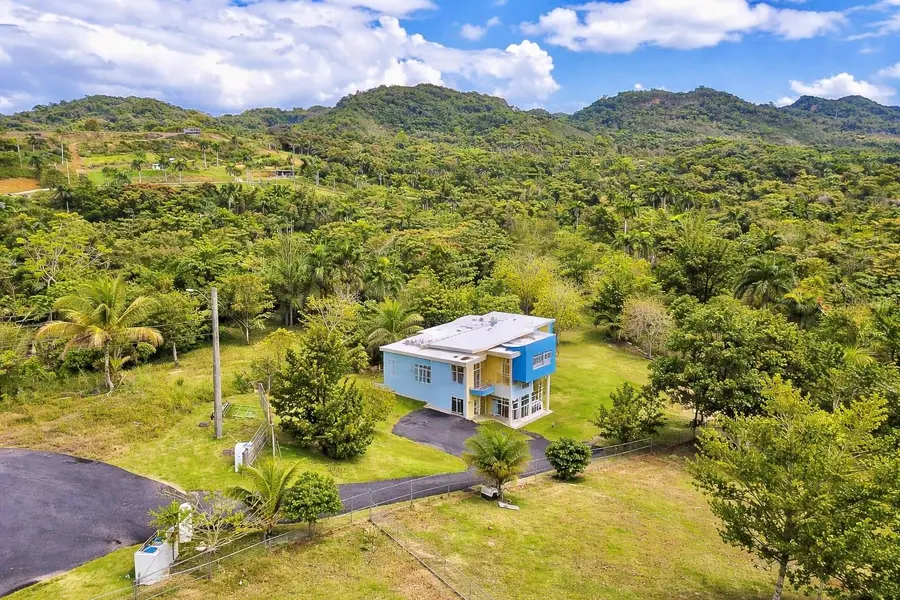 #70 Calle Maga, Toa Alta, PR 00953 - #2