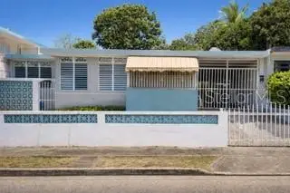 C-8 Raul De Jess, JUNCOS, PR 00777