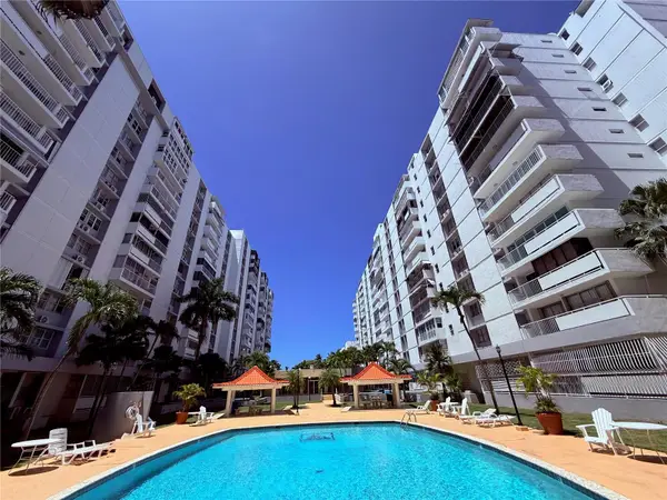 6410 Isla Verde Avenue #8C, CAROLINA, PR 00979