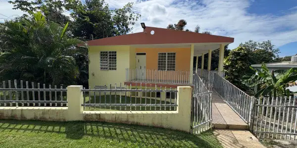 RD 112 Km 17.3 Int Lote B Bo Capa, MOCA, PR 00676