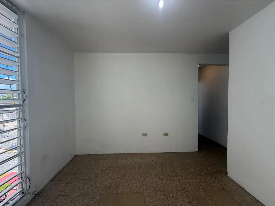 3-A Cll Confianza #3-A, San Juan, PR 00924 - #3