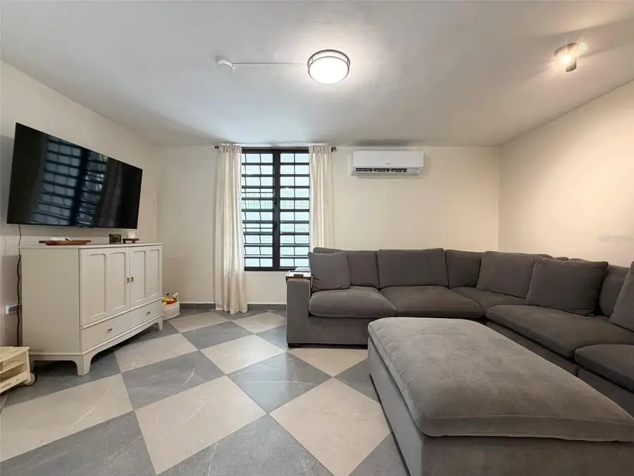 B-9 Alto Apolo Estates Dev. #B-9, Guaynabo, PR 00965 - #3