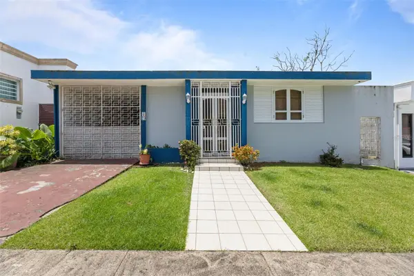 PIRINEOS ST. Urb. Villa Espaa, Calle , Pr , #Q-24, BAYAMON, PR 00961