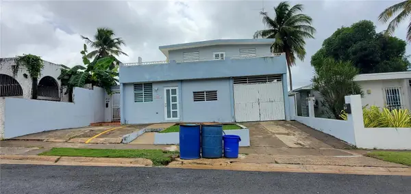 # 32 Miraflores, BAYAMON, PR 00957