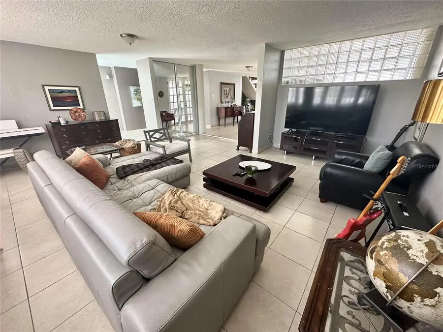 Mansiones Reales Principe De Asturias, Guaynabo, PR 00969 - #2