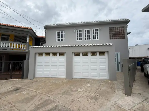 Calle 10 Villa Nitza, MANATI, PR 00674