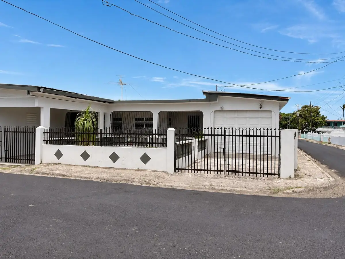 11 Singapur, Juana Diaz, PR 00795 - #1