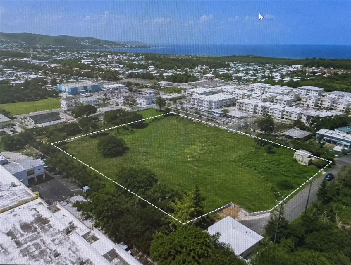 Veve Calzada J-17, Fajardo, PR 00738 - #1