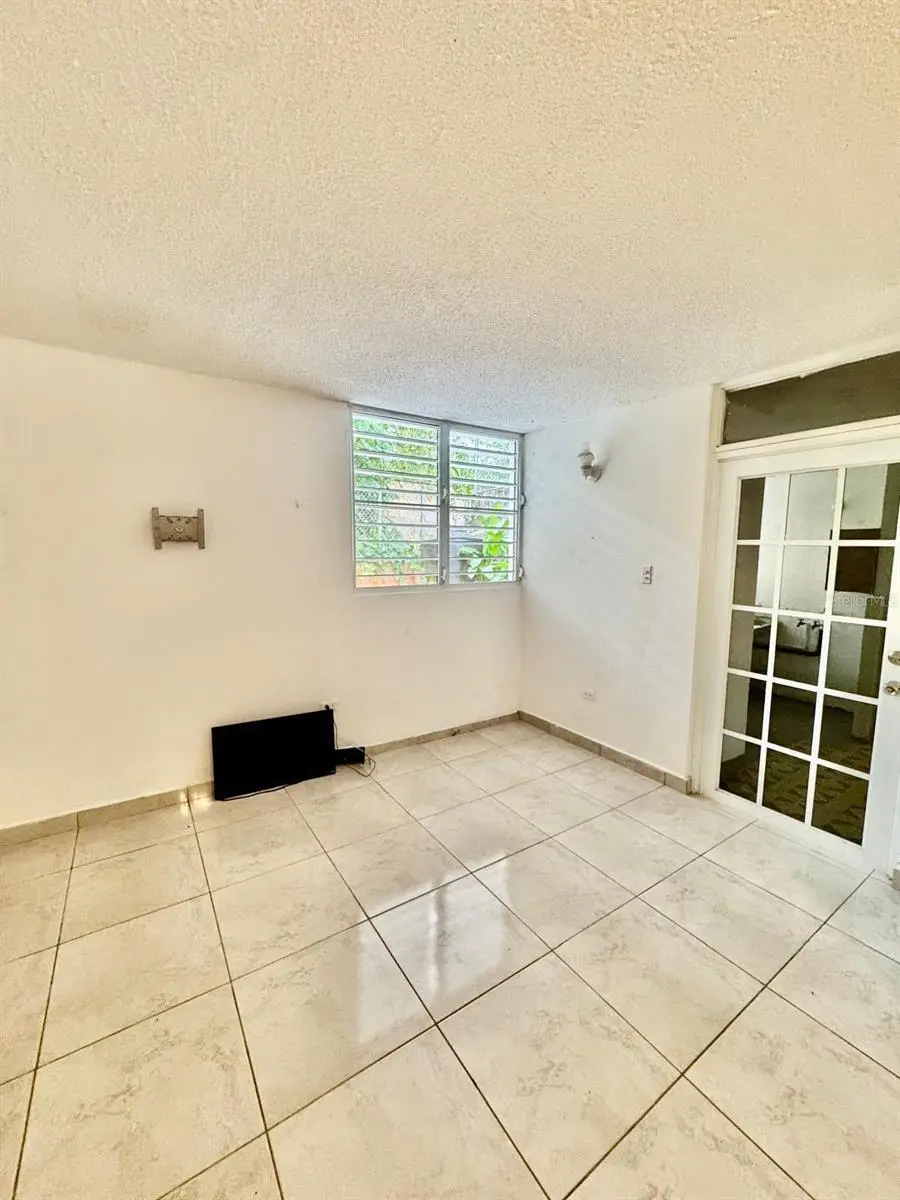 Calle 46 Royal Town #3-4, Bayamon, PR 00956 - #3