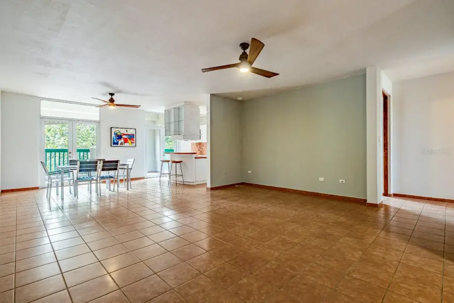 693 Ncv #324, Vega Alta, PR 00692 - #2