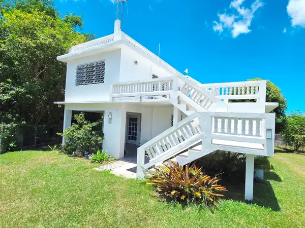 37 Calle Coral, VIEQUES, PR 00765