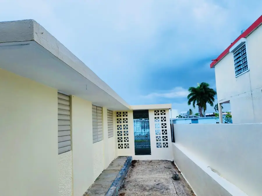 10 Flambon Gardens #R-17, Bayamon, PR 00959 - #2