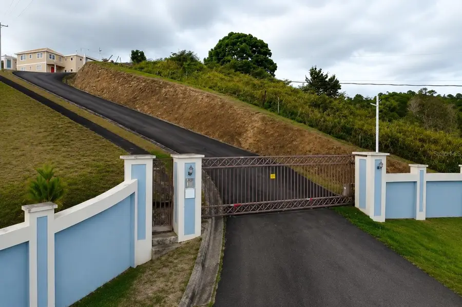 Anton Ruiz, Humacao, PR 00791 - #2