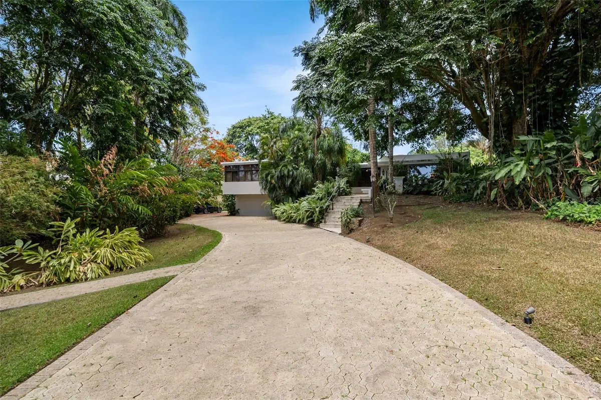 1841 Begonia St, Santa Maria, San Juan, PR 00927 - #1