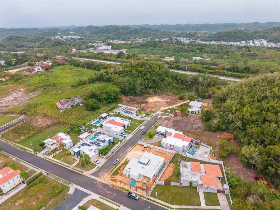 Urb. Reparto Rosello, Manati, PR 00674 - #3