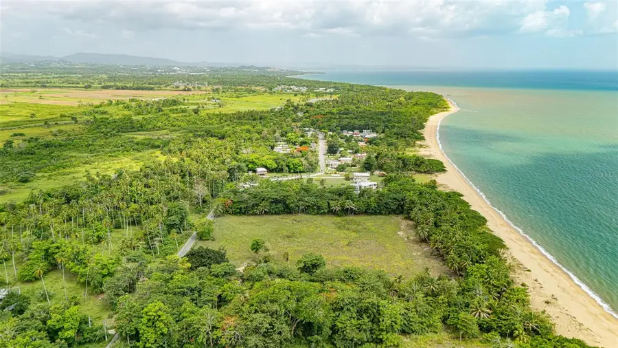 Comm. Playa, Carr. 401 Km. Hm 1.9, Anasco, PR 00610 - #3