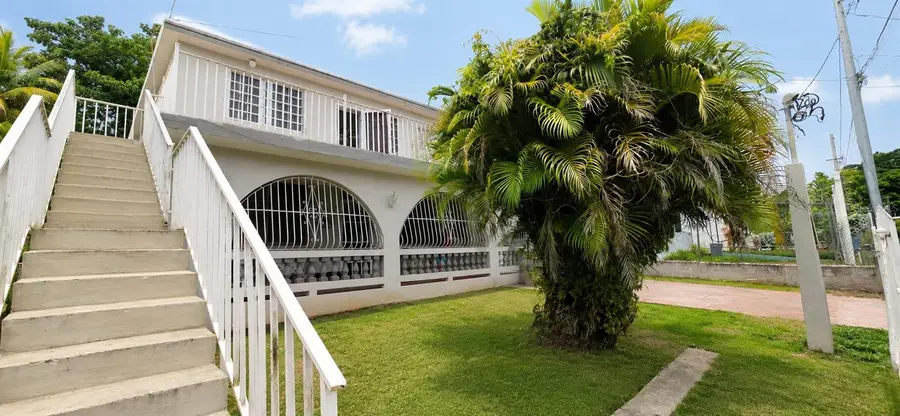 calle 10 Int. Parcelas Vanscoy, Bayamon, PR 00957 - #2