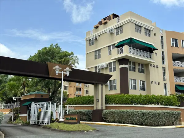 Villas de Parkville I Lopategui #CCPH1, GUAYNABO, PR 00969