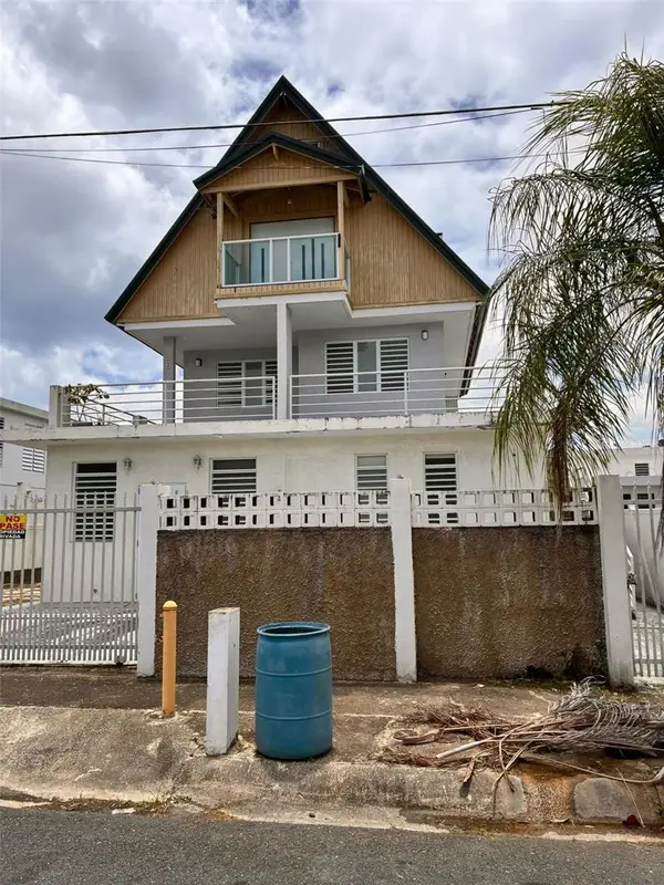 Calle E E #190, DORADO, PR 00646
