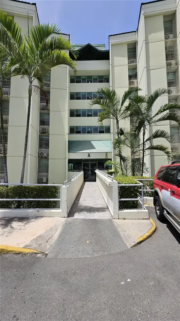 17 Regina Medina #A-705, GUAYNABO, PR 00969