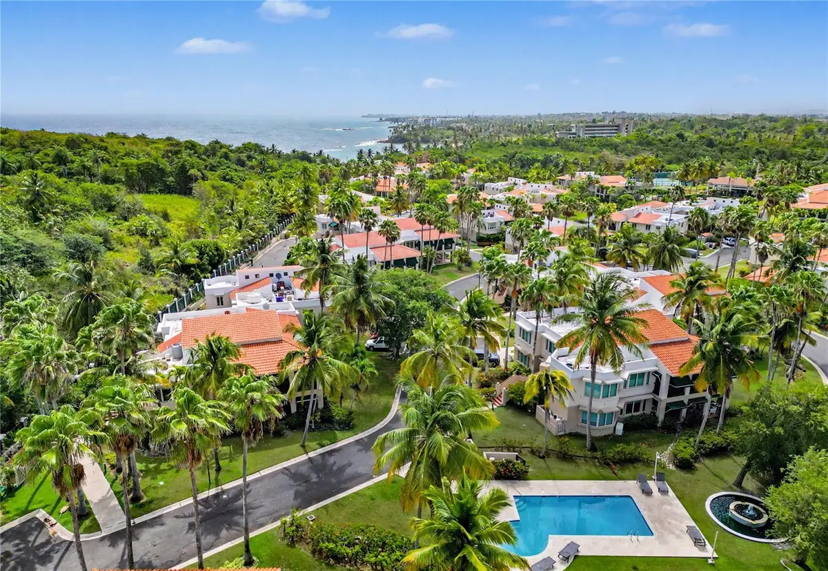 86 Lakeside Villas A-B2 86 Lakeside Villas A-b2, Vega Alta, PR 00692 - #1