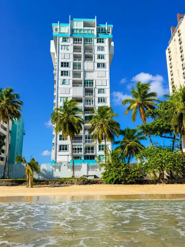 3409 Isla Verde Avenue #906, CAROLINA, PR 00979