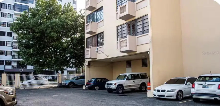 63 Kings Court St. #3D, San Juan, PR 00907 - #2