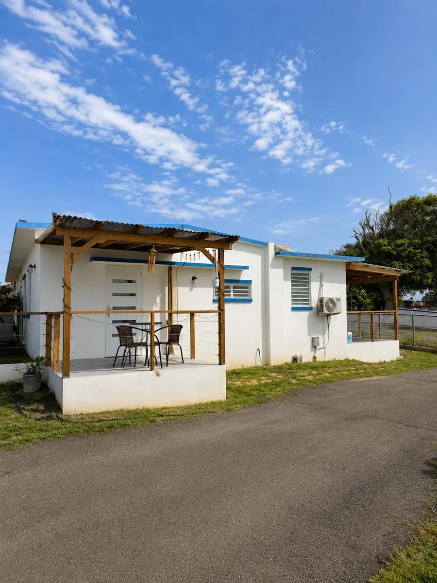 CALLE PASCUA Urb. Manuel Corchado, Isabela, PR 00662 - #1