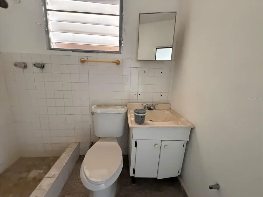 68 Calle Enrique Gonzalez Guayama Pueblo, Guayama, PR 00784 - #3