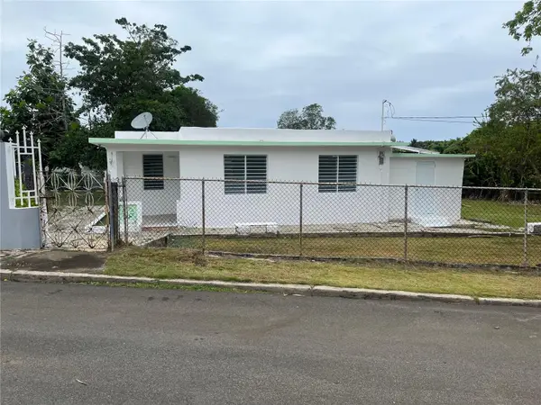 72 Com Aguas Claras, CEIBA, PR 00735