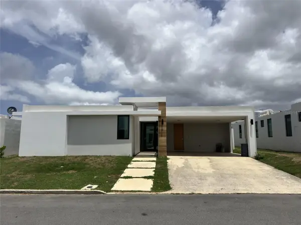 Residences at Rio Iguaz 135, BAYAMON, PR 00959