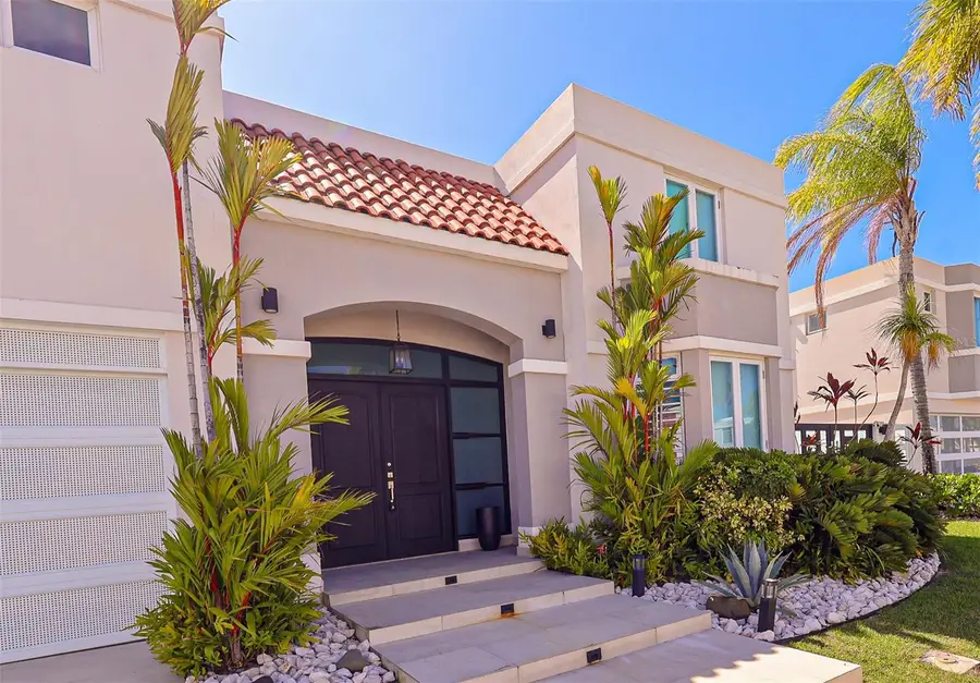 527 Mar Caribe St, Dorado, PR 00646 - #2