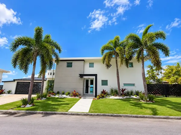 URB. HACIENDA MARGARITA Calle Carreta #86, LUQUILLO, PR 00773