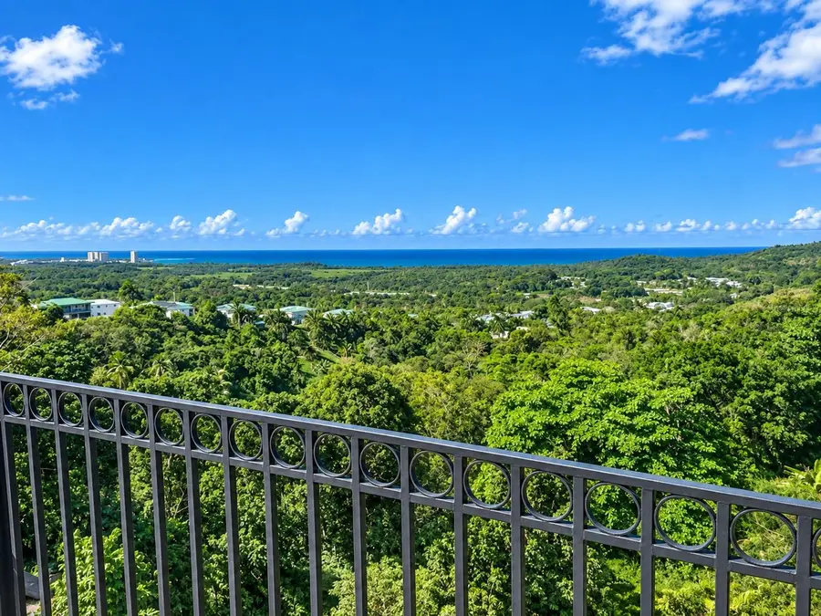 URB. HACIENDA MARGARITA Calle Carreta #86, Luquillo, PR 00773 - #2