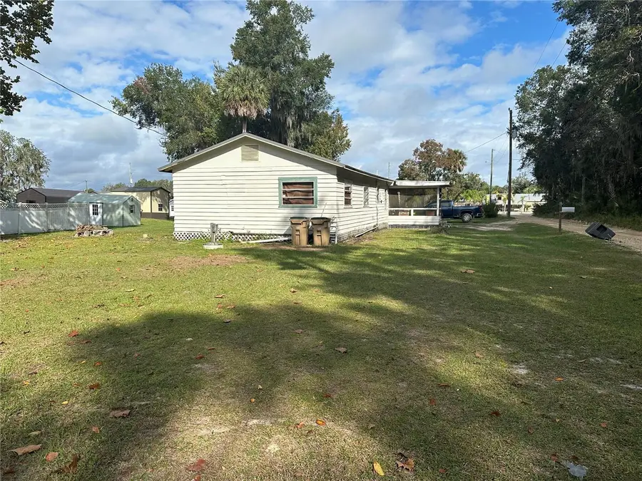 54901 Cedar Crest Road, Astor, FL 32102 - Image #3