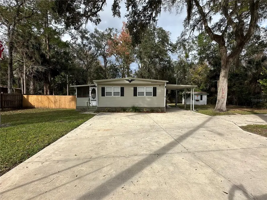 24007 River Road, Astor, FL 32102 - Image #2