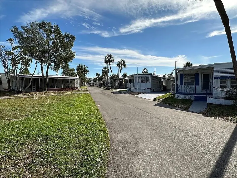 4851 W Gandy Boulevard #B5L37, Tampa, FL 33611 - Image #2