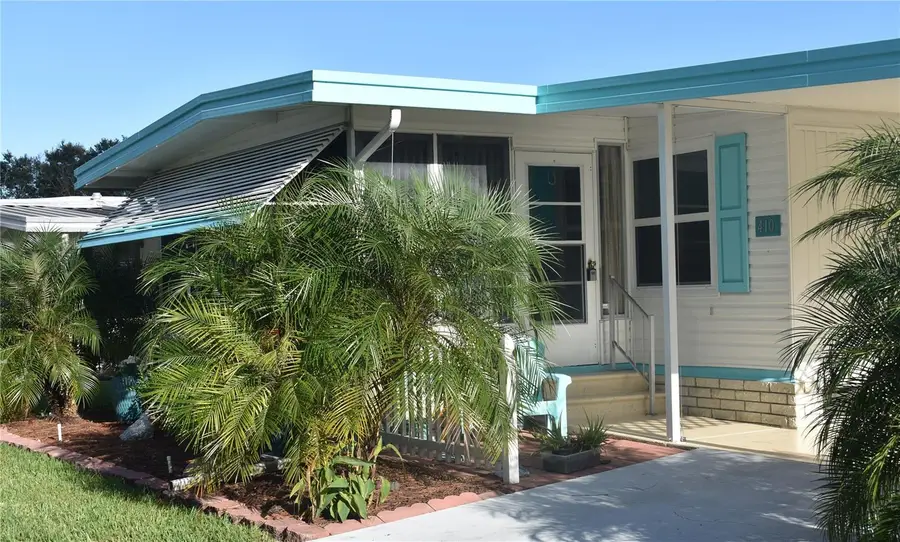 410 Hawthorne Boulevard, Leesburg, FL 34748 - #3