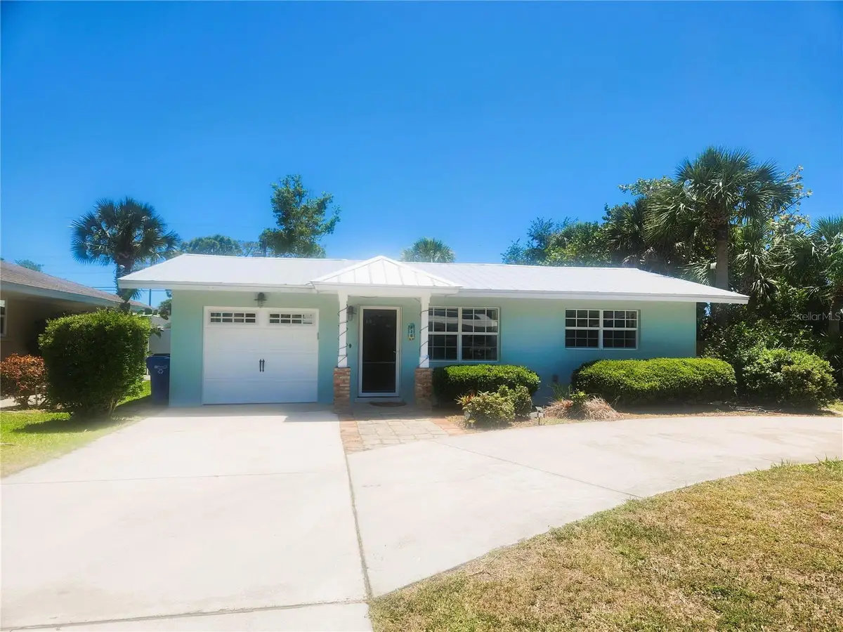 316 Alba Street E, Venice, FL 34285 - #1