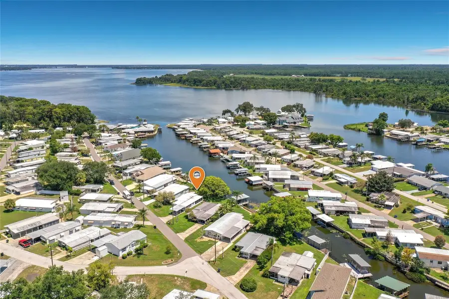 1521 Lakeview Drive, Tavares, FL 32778 - #2