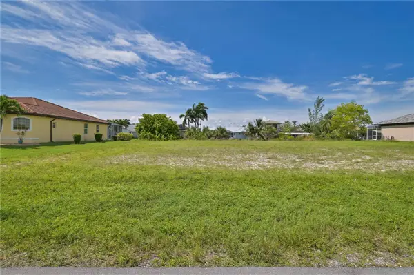 3818 SW 19th Place, CAPE CORAL, FL 33914