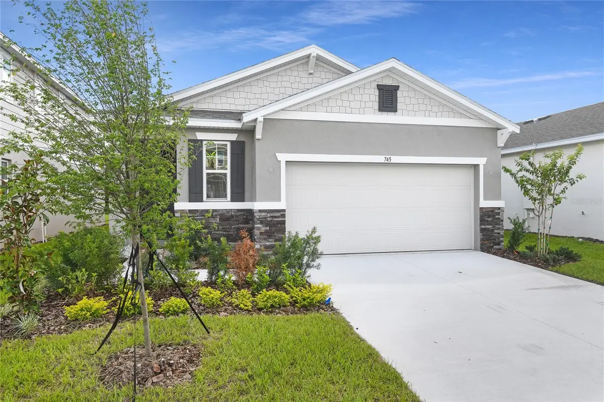 745 Lake Dell Avenue, Dundee, FL 33838 - Image #1