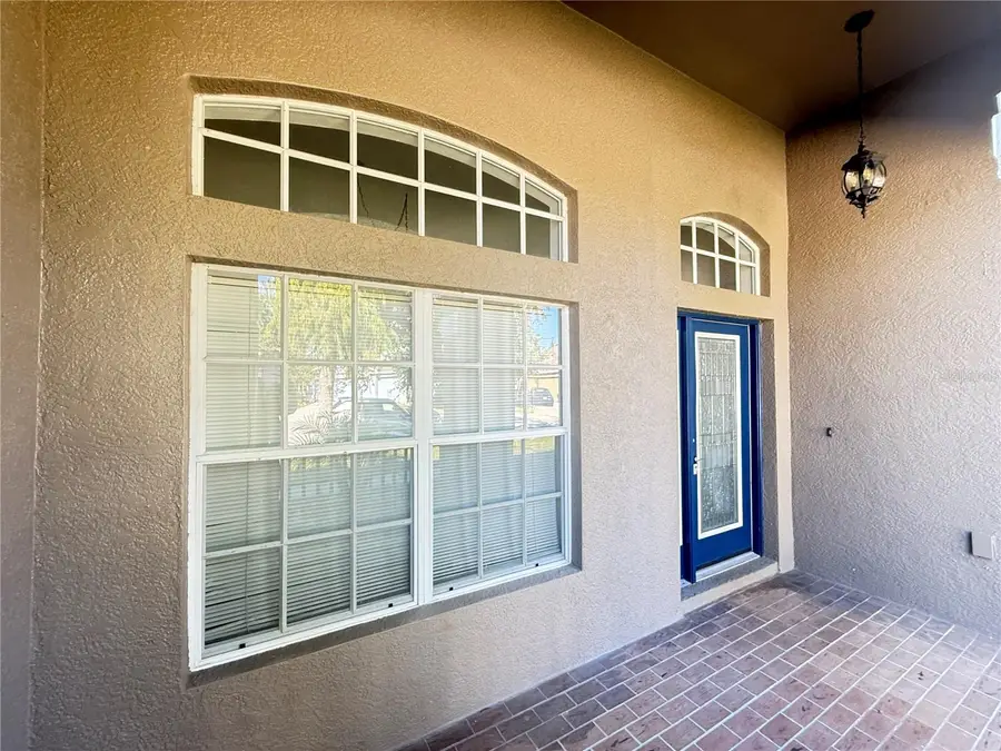 6817 Cromwell Garden Drive, Apollo Beach, FL 33572 - Image #2