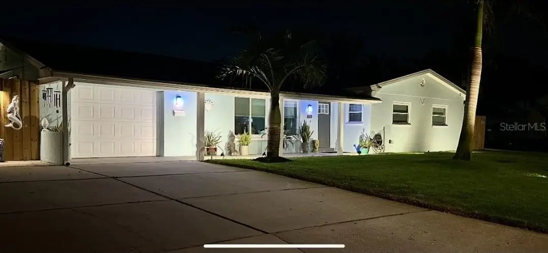 3201 45th Street N, Saint Petersburg, FL 33713 - Image #1