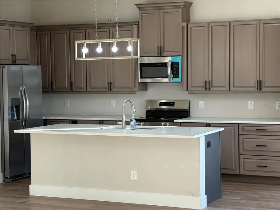 445 Adams View Lane, Auburndale, FL 33823 - Image #2