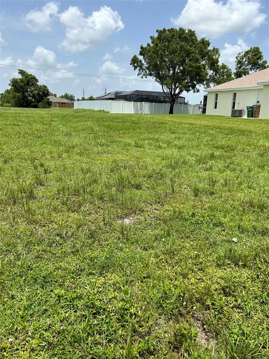 2213 Kismet Parkway E, Cape Coral, FL 33909 - Image #2