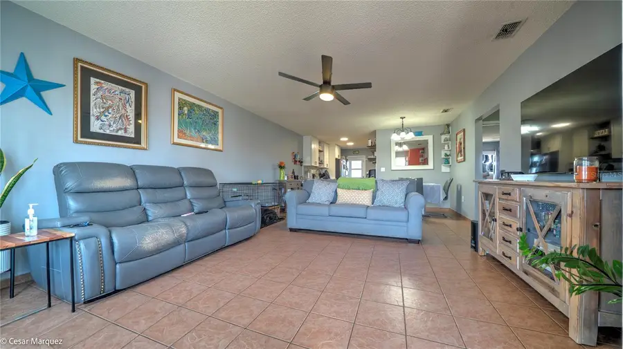 30215 Tavares Ridge Boulevard #11, Tavares, FL 32778 - Image #2