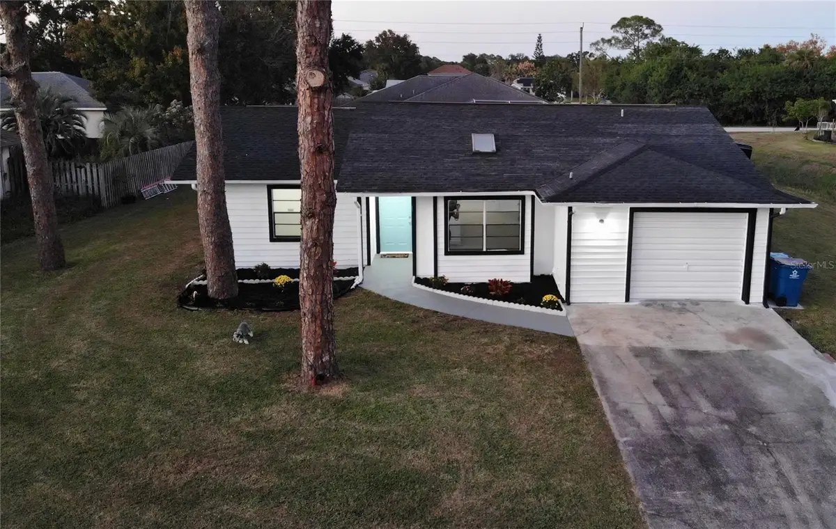 711 Kempten Street Nw, Palm Bay, FL 32907 - Image #1